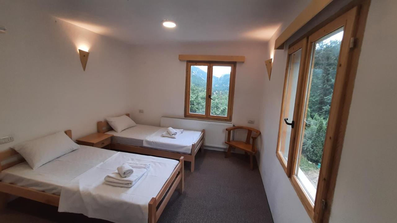 Hotel Ravnjak Dobrilovina Экстерьер фото